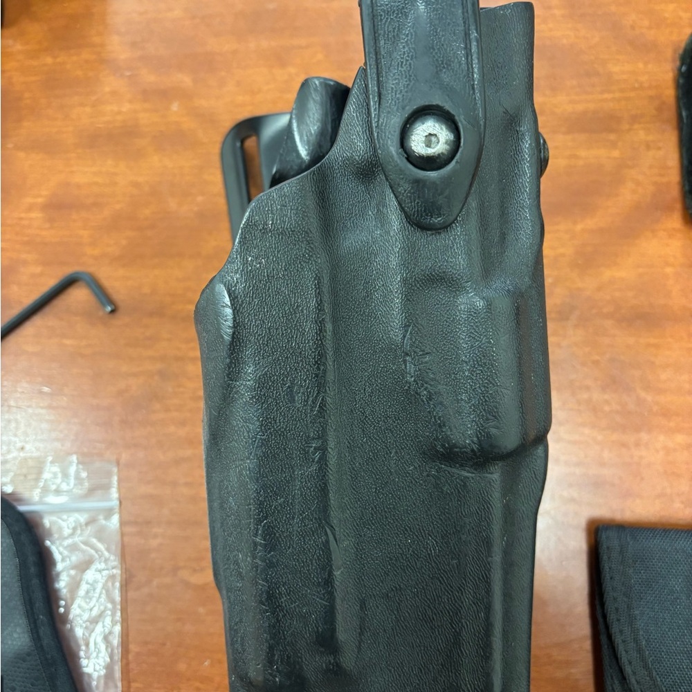 Sig P320 Carry Safariland triple retention OWB